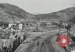Standbild Verletzte US-Soldaten Korea, 1951, aus Sekunde 18 historischem Filmmaterial Videoclip 65675022682
