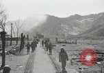 Standbild Verletzte US-Soldaten Korea, 1951, aus Sekunde 34 historischem Filmmaterial Videoclip 65675022682