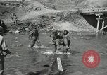 Standbild Verletzte US-Soldaten Korea, 1951, aus Sekunde 40 historischem Filmmaterial Videoclip 65675022682
