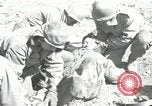 Standbild Verletzte US-Soldaten Korea, 1951, aus Sekunde 49 historischem Filmmaterial Videoclip 65675022682