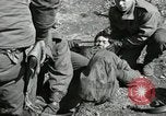 Standbild Verletzte US-Soldaten Korea, 1951, aus Sekunde 51 historischem Filmmaterial Videoclip 65675022682