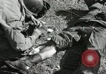 Standbild Verletzte US-Soldaten Korea, 1951, aus Sekunde 57 historischem Filmmaterial Videoclip 65675022682