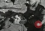 Standbild Verletzte US-Soldaten Korea, 1951, aus Sekunde 62 historischem Filmmaterial Videoclip 65675022682