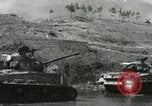 Standbild Reconnaissance Patrol Korea, 1951, aus Sekunde 25 historischem Filmmaterial Videoclip 65675022683