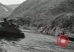 Standbild Reconnaissance Patrol Korea, 1951, aus Sekunde 42 historischem Filmmaterial Videoclip 65675022683