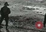 Standbild Reconnaissance Patrol Korea, 1951, aus Sekunde 50 historischem Filmmaterial Videoclip 65675022683