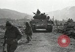 Standbild Reconnaissance Patrol Korea, 1951, aus Sekunde 10 historischem Filmmaterial Videoclip 65675022684