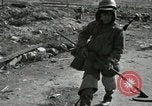 Standbild Reconnaissance Patrol Korea, 1951, aus Sekunde 17 historischem Filmmaterial Videoclip 65675022684