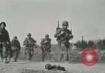 Standbild 187th Airborne Regimental Bekämpfung Team Korea Munson-ni, 1951, aus Sekunde 6 historischem Filmmaterial Videoclip 65675022685
