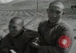 Standbild 187th Airborne Regimental Bekämpfung Team Korea Munson-ni, 1951, aus Sekunde 30 historischem Filmmaterial Videoclip 65675022685