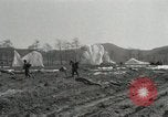 Standbild 187th Airborne Regimental Bekämpfung Team Korea Munson-ni, 1951, aus Sekunde 44 historischem Filmmaterial Videoclip 65675022685