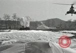 Standbild 187th Airborne Regimental Bekämpfung Team Korea Munson-ni, 1951, aus Sekunde 57 historischem Filmmaterial Videoclip 65675022685