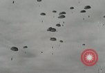 Image 187e Airborne Équipe de combat régimentaire Corée, 1951, de la seconde 12 séquences d'archives historiques vidéo 65675022688
