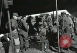 Image 187e Airborne Exercice des équipes de combat régimentaire Corée, 1951, de la seconde 24 séquences d'archives historiques vidéo 65675022690