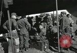 Image 187e Airborne Exercice des équipes de combat régimentaire Corée, 1951, de la seconde 27 séquences d'archives historiques vidéo 65675022690
