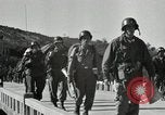 Standbild 187th Airborne Regimental Bekämpfung Team Korea, 1951, aus Sekunde 32 historischem Filmmaterial Videoclip 65675022691