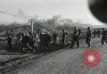 Image 187e Airborne formation de l'équipe de combat régimentaire Corée, 1951, de la seconde 13 séquences d'archives historiques vidéo 65675022692