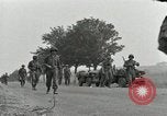 Standbild Französisch in Aix-en-Provence Amerikaner Grüße Aix-en-Provence Frankreich, 1944, aus Sekunde 12 historischem Filmmaterial Videoclip 65675022696