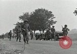 Standbild Französisch in Aix-en-Provence Amerikaner Grüße Aix-en-Provence Frankreich, 1944, aus Sekunde 13 historischem Filmmaterial Videoclip 65675022696