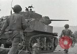 Standbild Französisch in Aix-en-Provence Amerikaner Grüße Aix-en-Provence Frankreich, 1944, aus Sekunde 18 historischem Filmmaterial Videoclip 65675022696