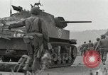 Standbild Französisch in Aix-en-Provence Amerikaner Grüße Aix-en-Provence Frankreich, 1944, aus Sekunde 25 historischem Filmmaterial Videoclip 65675022696
