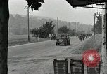 Standbild Französisch in Aix-en-Provence Amerikaner Grüße Aix-en-Provence Frankreich, 1944, aus Sekunde 56 historischem Filmmaterial Videoclip 65675022696