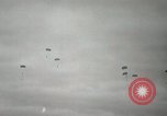 Image 187e régiment des parachutistes de l'équipe de combat Corée, 1951, de la seconde 27 séquences d'archives historiques vidéo 65675022703