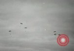 Image 187e régiment des parachutistes de l'équipe de combat Corée, 1951, de la seconde 28 séquences d'archives historiques vidéo 65675022703