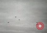 Image 187e régiment des parachutistes de l'équipe de combat Corée, 1951, de la seconde 30 séquences d'archives historiques vidéo 65675022703