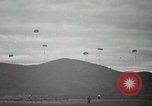 Image 187e régiment des parachutistes de l'équipe de combat Corée, 1951, de la seconde 44 séquences d'archives historiques vidéo 65675022703