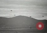Image 187e régiment des parachutistes de l'équipe de combat Corée, 1951, de la seconde 47 séquences d'archives historiques vidéo 65675022703