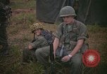 Image 2e bataillon du 173e Airborne Équipe de combat de brigade Vietnam, 1965, de la seconde 42 séquences d'archives historiques vidéo 65675022705