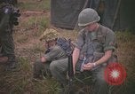 Image 2e bataillon du 173e Airborne Équipe de combat de brigade Vietnam, 1965, de la seconde 44 séquences d'archives historiques vidéo 65675022705