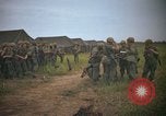 Image 2e bataillon du 173e Airborne Équipe de combat de brigade Vietnam, 1965, de la seconde 55 séquences d'archives historiques vidéo 65675022705