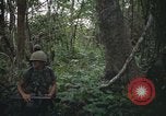 Standbild Army Airborne Operation in Vietnam Krieg Vietnam, 1965, aus Sekunde 9 historischem Filmmaterial Videoclip 65675022707