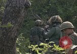 Standbild Army Airborne Operation in Vietnam Krieg Vietnam, 1965, aus Sekunde 47 historischem Filmmaterial Videoclip 65675022707