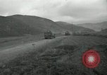 Standbild Rückzug der UN-Truppen Korea nördlich von Kaesong, 1950, aus Sekunde 26 historischem Filmmaterial Videoclip 65675022721