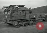 Standbild Rückzug der UN-Truppen Korea nördlich von Kaesong, 1950, aus Sekunde 38 historischem Filmmaterial Videoclip 65675022721