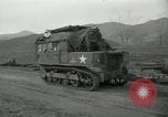 Standbild Rückzug der UN-Truppen Korea nördlich von Kaesong, 1950, aus Sekunde 43 historischem Filmmaterial Videoclip 65675022721