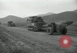 Standbild Rückzug der UN-Truppen Korea nördlich von Kaesong, 1950, aus Sekunde 47 historischem Filmmaterial Videoclip 65675022721