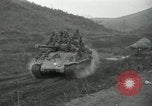 Standbild Rückzug der UN-Truppen Korea nördlich von Kaesong, 1950, aus Sekunde 20 historischem Filmmaterial Videoclip 65675022722