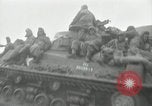 Standbild Rückzug der UN-Truppen Korea nördlich von Kaesong, 1950, aus Sekunde 38 historischem Filmmaterial Videoclip 65675022722