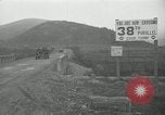 Standbild Rückzug der UN-Truppen Korea nördlich von Kaesong, 1950, aus Sekunde 48 historischem Filmmaterial Videoclip 65675022722