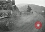 Standbild Rückzug der US-Truppen Korea nördlich von Kaesong, 1950, aus Sekunde 8 historischem Filmmaterial Videoclip 65675022723