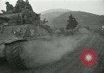 Standbild Rückzug der US-Truppen Korea nördlich von Kaesong, 1950, aus Sekunde 20 historischem Filmmaterial Videoclip 65675022723