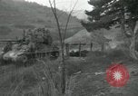 Standbild Rückzug der US-Truppen Korea nördlich von Kaesong, 1950, aus Sekunde 25 historischem Filmmaterial Videoclip 65675022723