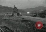 Standbild Rückzug der UN-Truppen Korea, 1950, aus Sekunde 4 historischem Filmmaterial Videoclip 65675022724