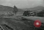 Standbild Rückzug der UN-Truppen Korea, 1950, aus Sekunde 7 historischem Filmmaterial Videoclip 65675022724