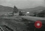 Standbild Rückzug der UN-Truppen Korea, 1950, aus Sekunde 10 historischem Filmmaterial Videoclip 65675022724