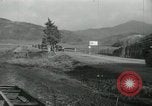 Standbild Rückzug der UN-Truppen Korea, 1950, aus Sekunde 14 historischem Filmmaterial Videoclip 65675022724